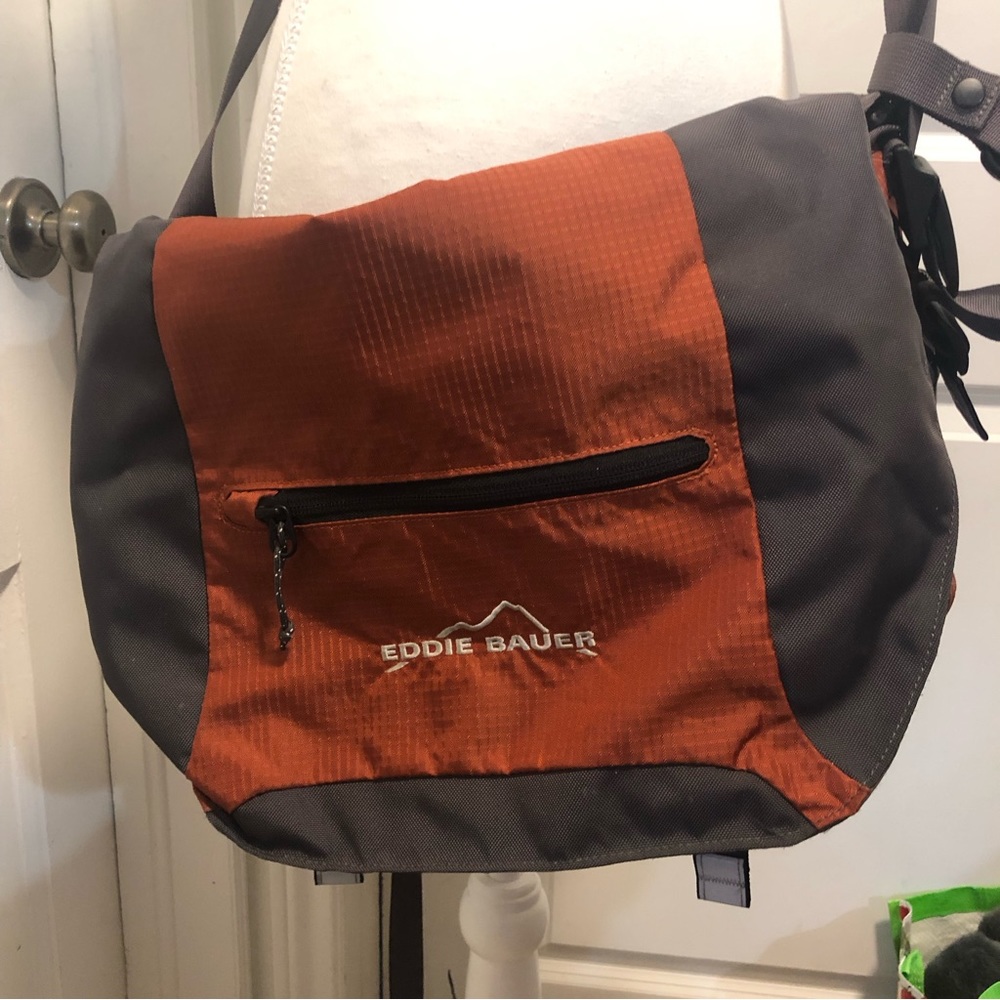 Eddie Bauer laptop crossbody bag